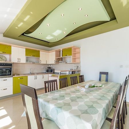 Crowonder Sun&Fun Holiday House With Large Swimming Pool, Playroom And Garden Bibinje Ngoại thất bức ảnh