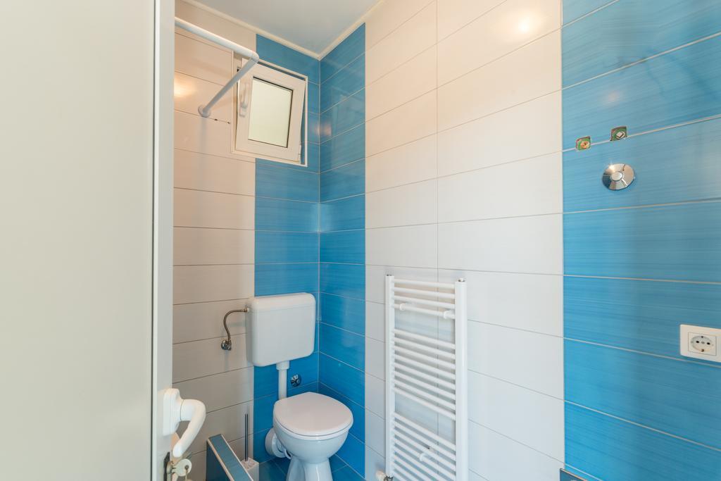 Crowonder Sun&Fun Holiday House With Large Swimming Pool, Playroom And Garden Bibinje Ngoại thất bức ảnh